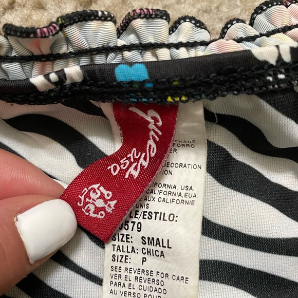 Guess Floral Bikini Bottom - Picture 4 of 4